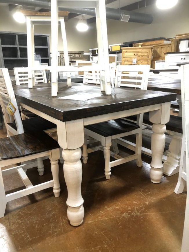 Picture of RUSTIC 6' FARMHOUSE TABLE - MD449