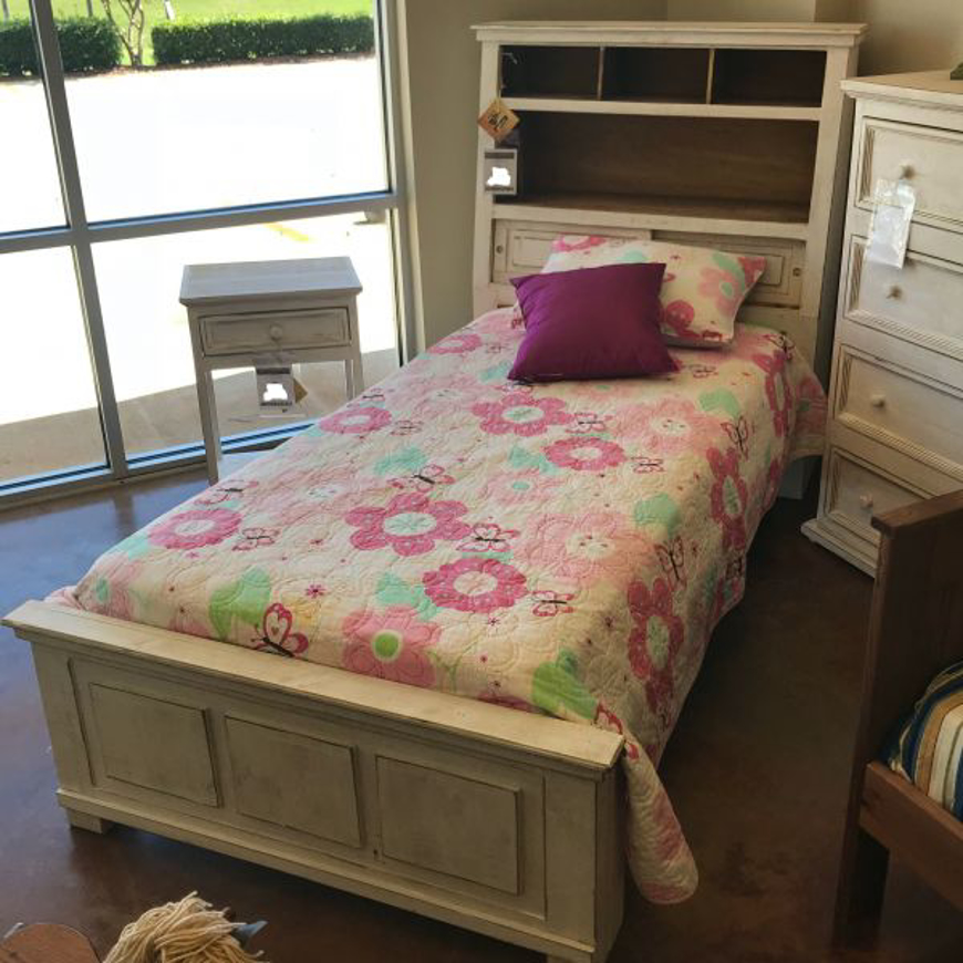 Picture of RUSTIC JUMBO TWIN BED WITH DOORS - MD757