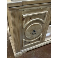 Picture of R10 BUNGALOW 2DOOR TV/FP W/26"